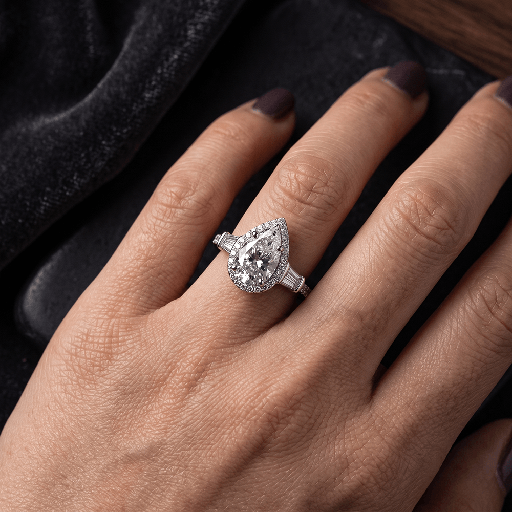Platinum Liora Cascade Halo Lab Diamond Ring model image