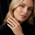 2.93 ct. emerald Winnie Harlow Engagement Ring in 14kt rose gold model image