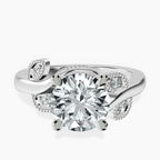 18kt White Gold Rosé Side Stone Lab Diamond Ring front image