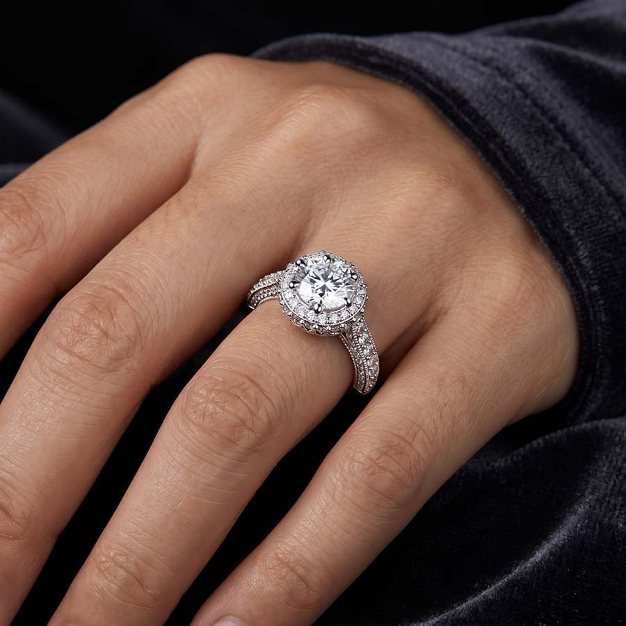 18kt Rose Gold Luxoré Vintage Allure Lab Diamond Ring model image two