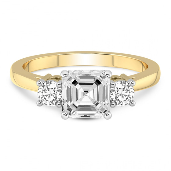 Meghan Markle Three stone Lab Diamond Ring front view