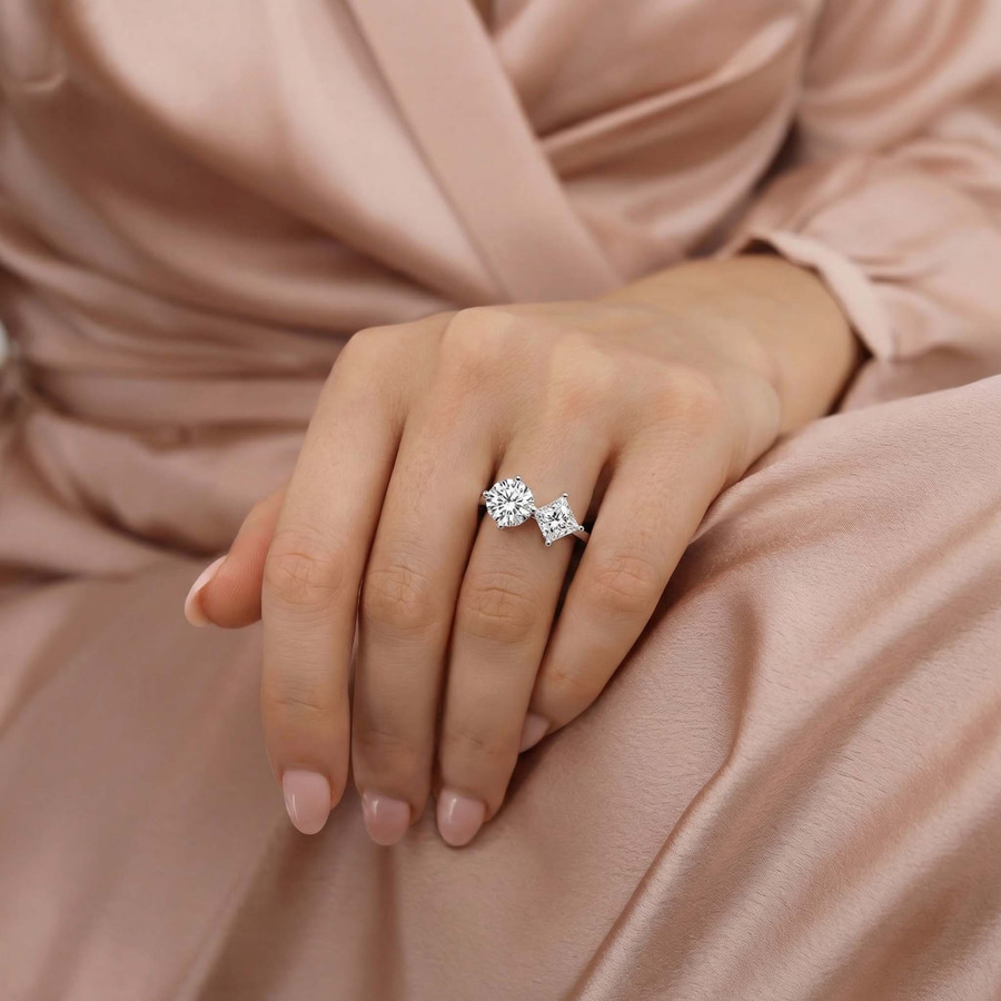 14kt Rose Gold Luisa Two Stone Round and Princess Toi et Moi Lab Grown Diamond Ring (1 Ct. Tw.) model