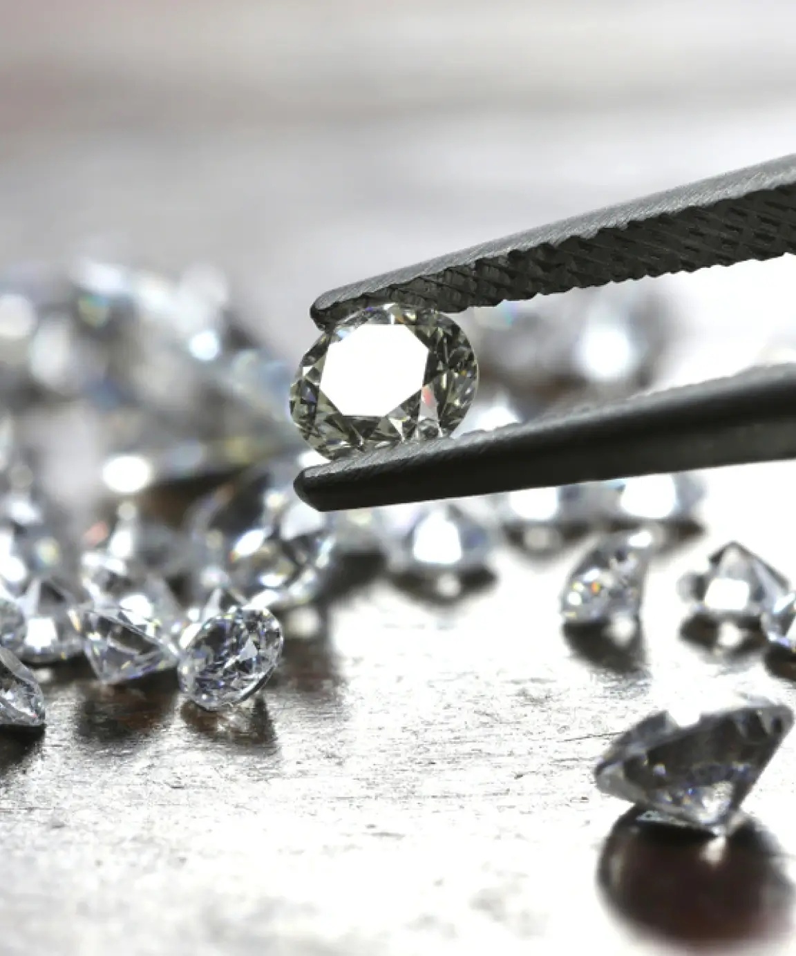 HPHT Diamonds Vs. CVD Diamonds: Know the Difference
