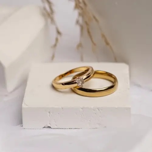 How to Choose the Perfect Couple Ring Set for Your Relationship