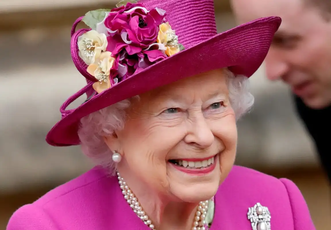 Queen Elizabeth jewelry