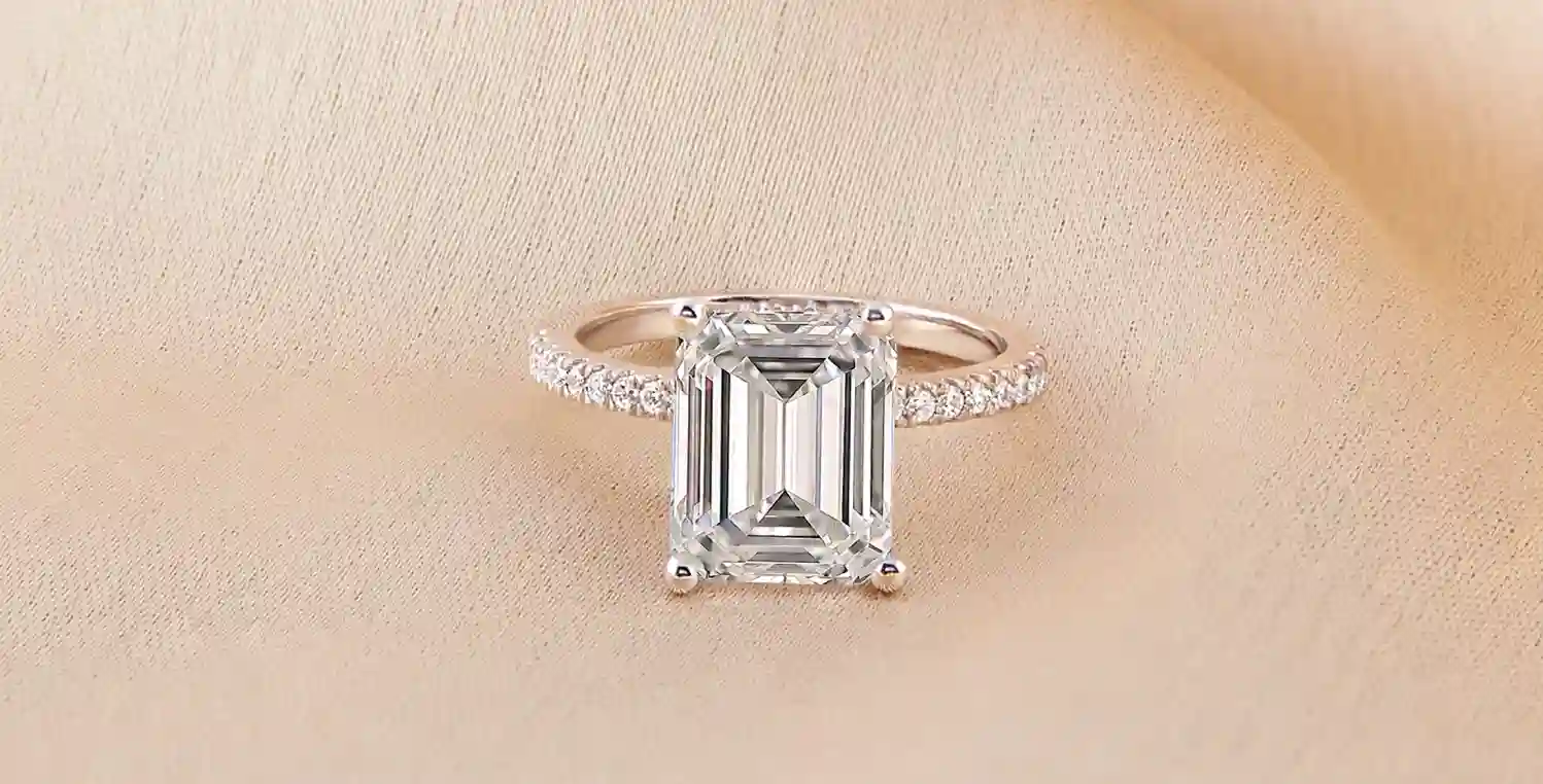 Jia Diamond Ring