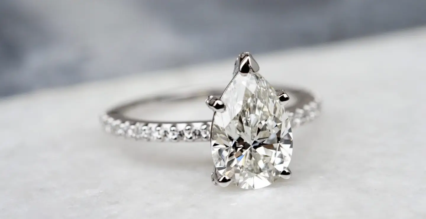pear-diamond-engagement-ring